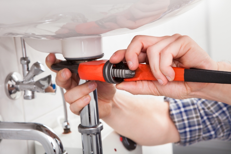 Emergency Plumber Chadwell Heath, Little Heath, RM6